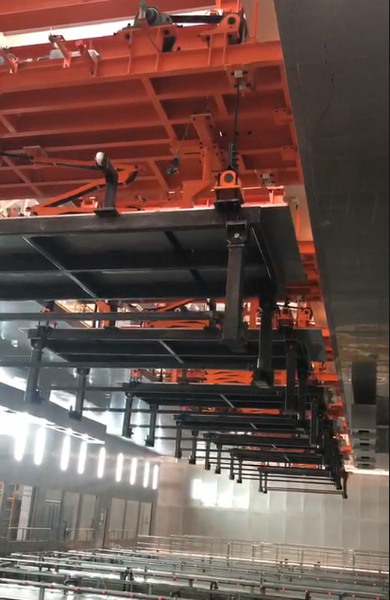 比亞迪車(chē)架前處理電泳雙軌